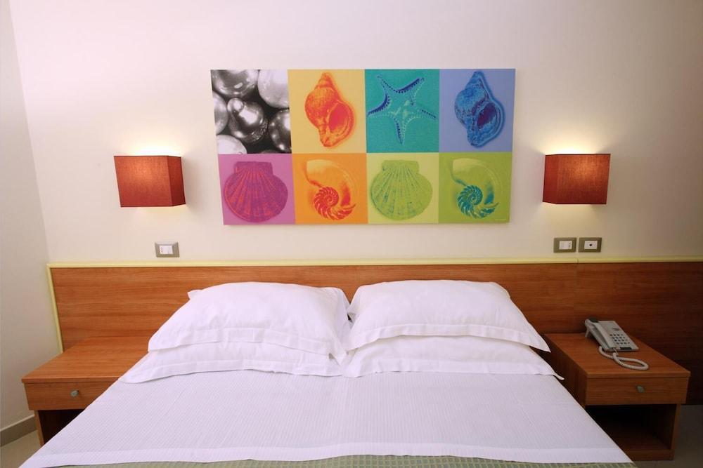 Noha Suite Hotel Riccione Exterior photo