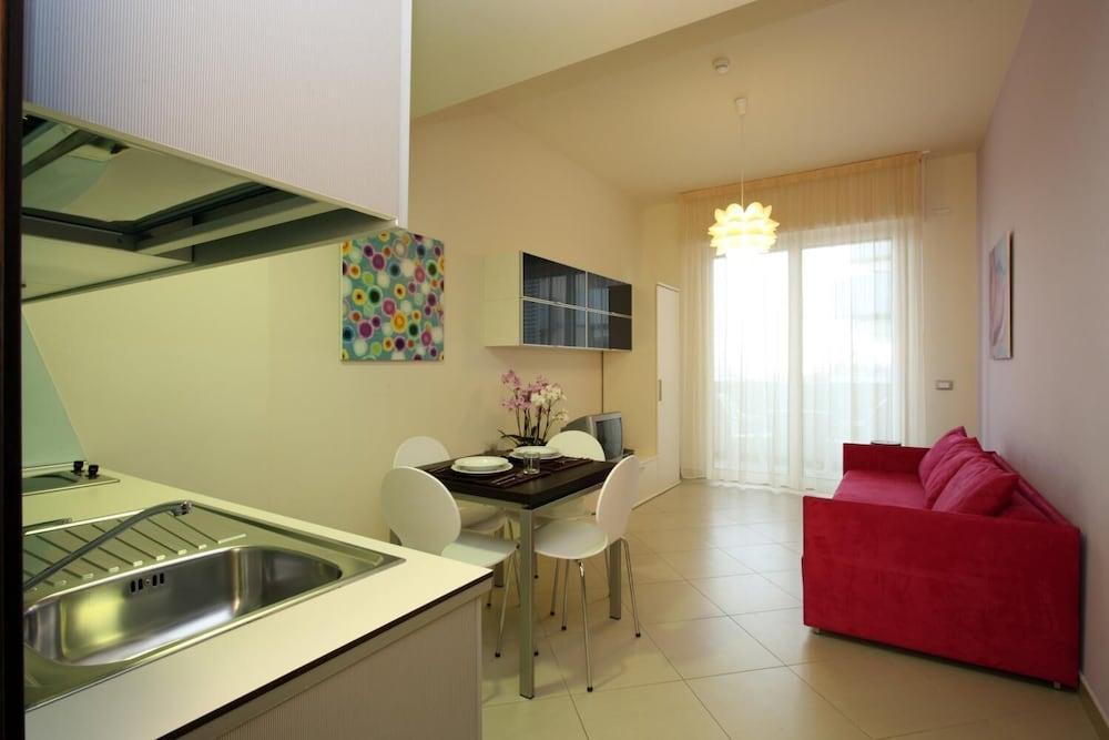 Noha Suite Hotel Riccione Exterior photo