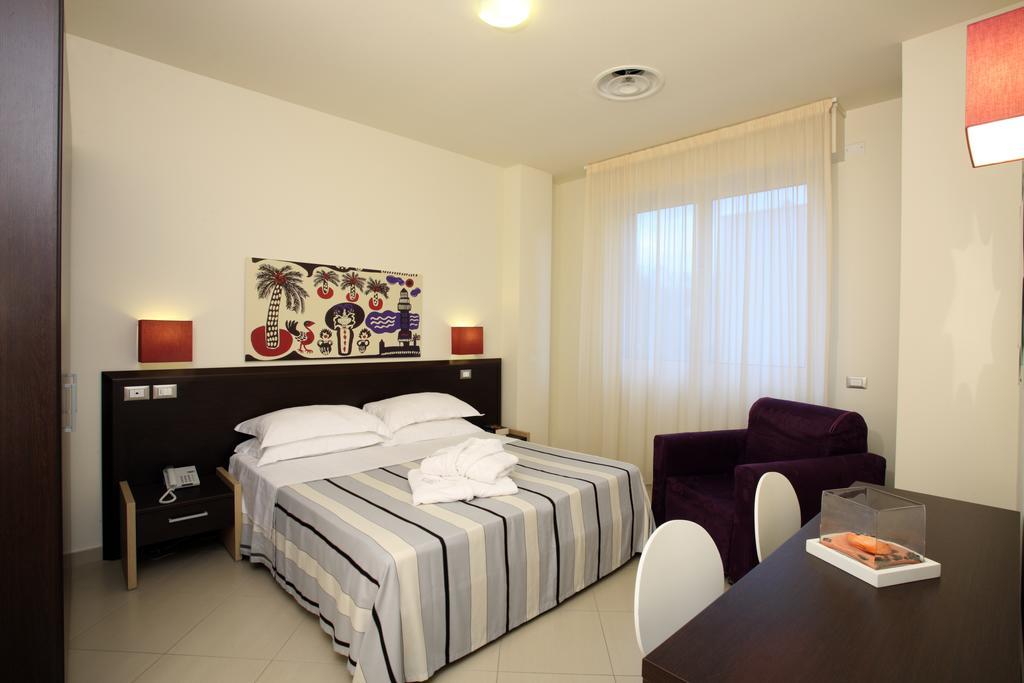 Noha Suite Hotel Riccione Exterior photo